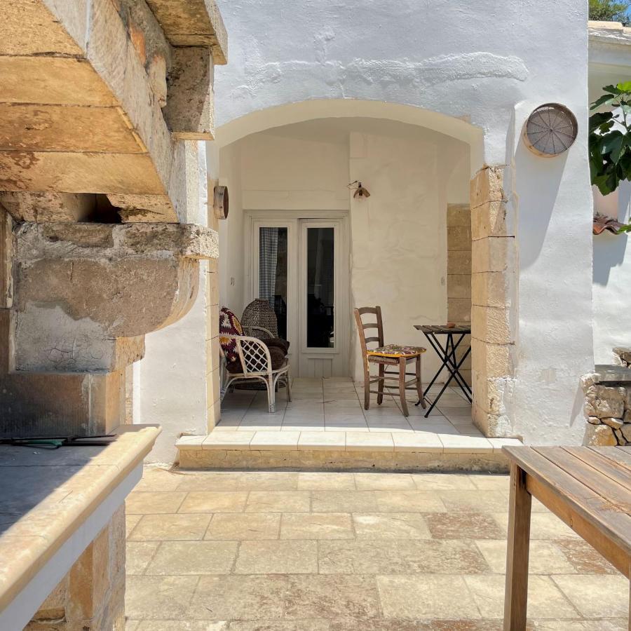 Casa Vacanze Capurre "Trulli E Pajare A Due Passi Dal Pizzo" Gallipoli Exterior photo